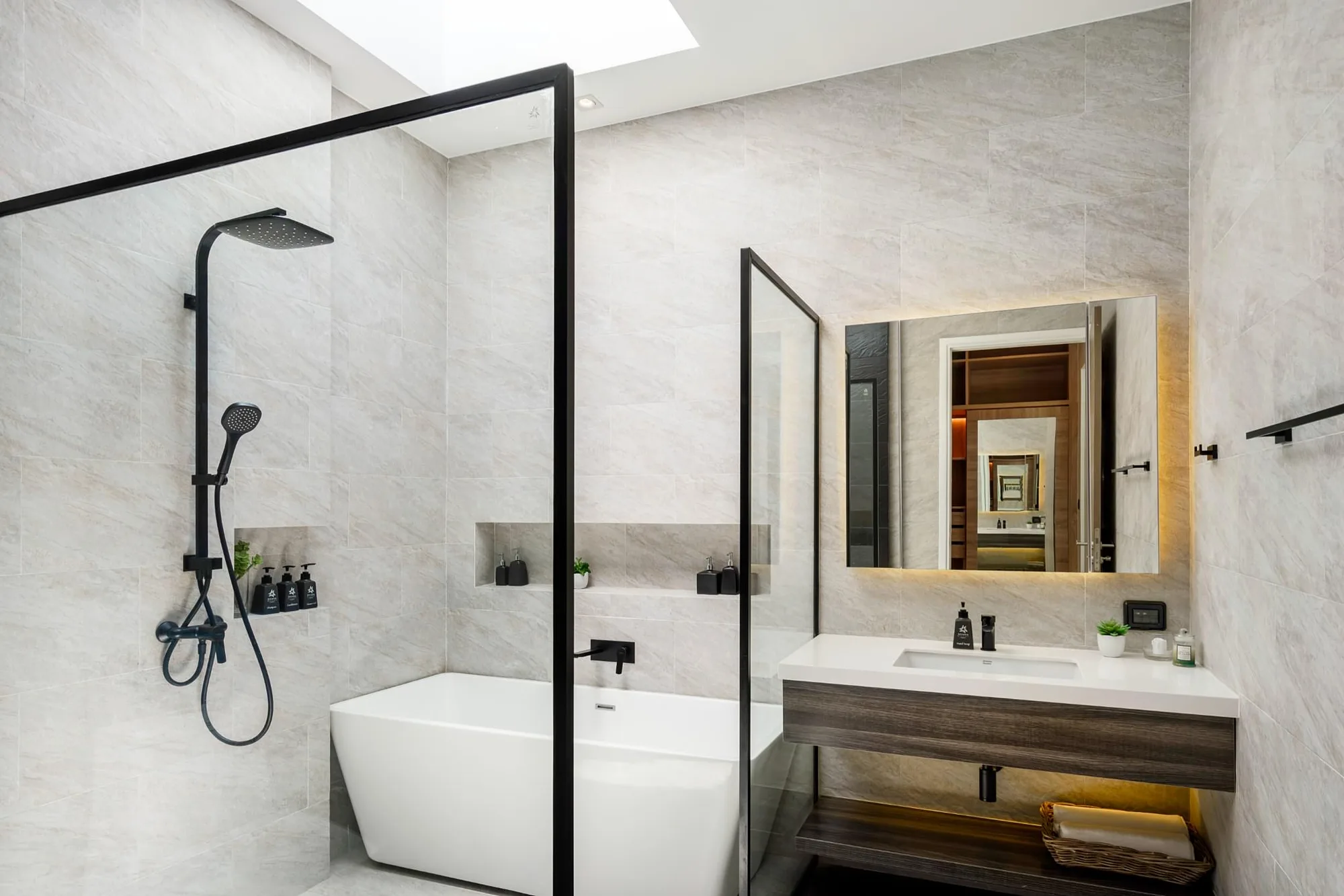 Bathroom detail