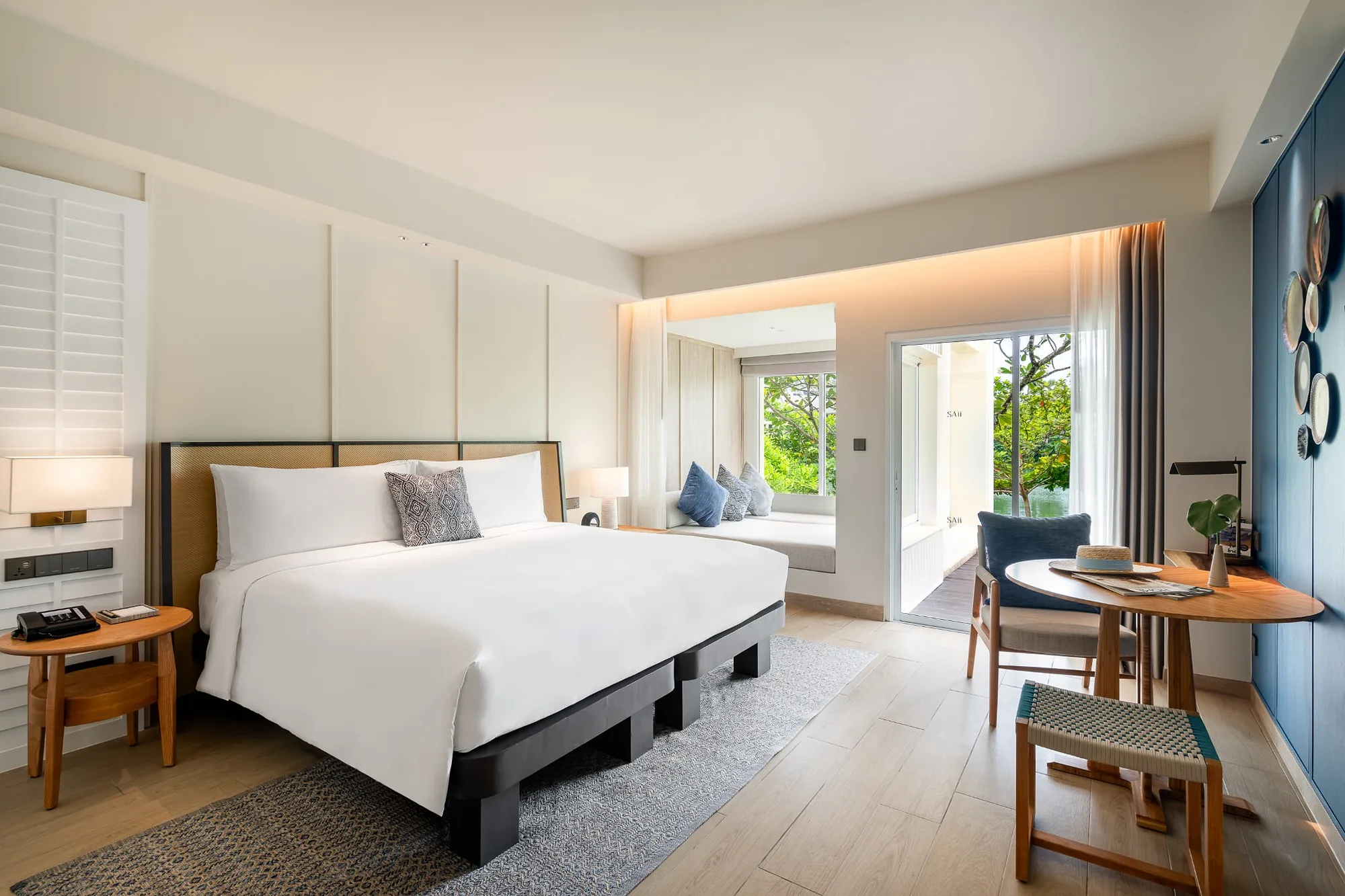 Guest room with garden outlook
