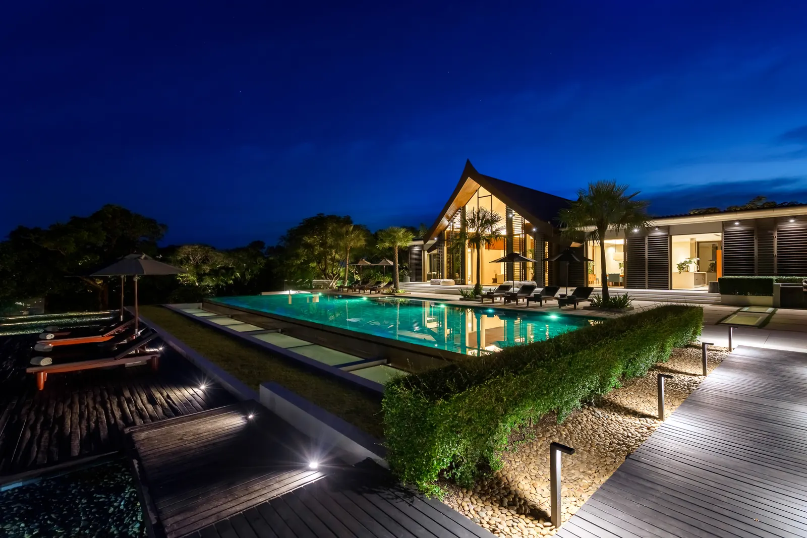 Villa Sawarin pool at night