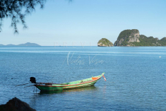 View from Donsak to koh samui with local boat