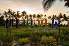 Local restaurant on the beach I Talay in Taling Ngam