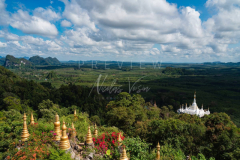 Temple in Surat Thani Tham Park Pagoda